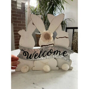 Welcome Easter Bunny Sign